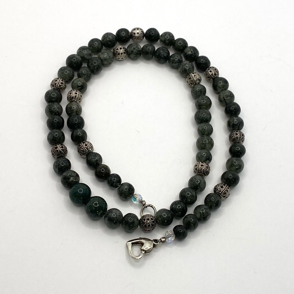 Necklace Artisan Jadeite Stone 18” Silver Clasp